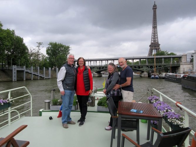 IMG_2980 (Barge Johanna on the Seine)